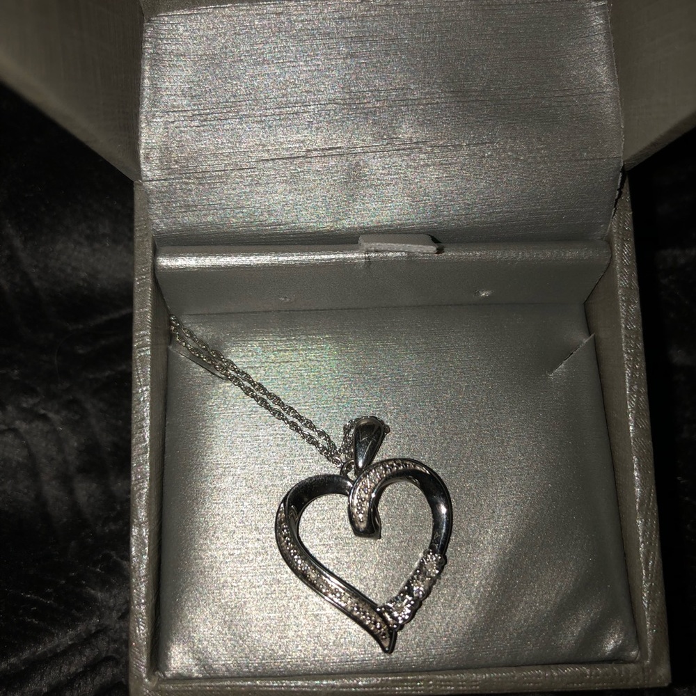 Brand New Zales Diamond Accent Heart Pendent
